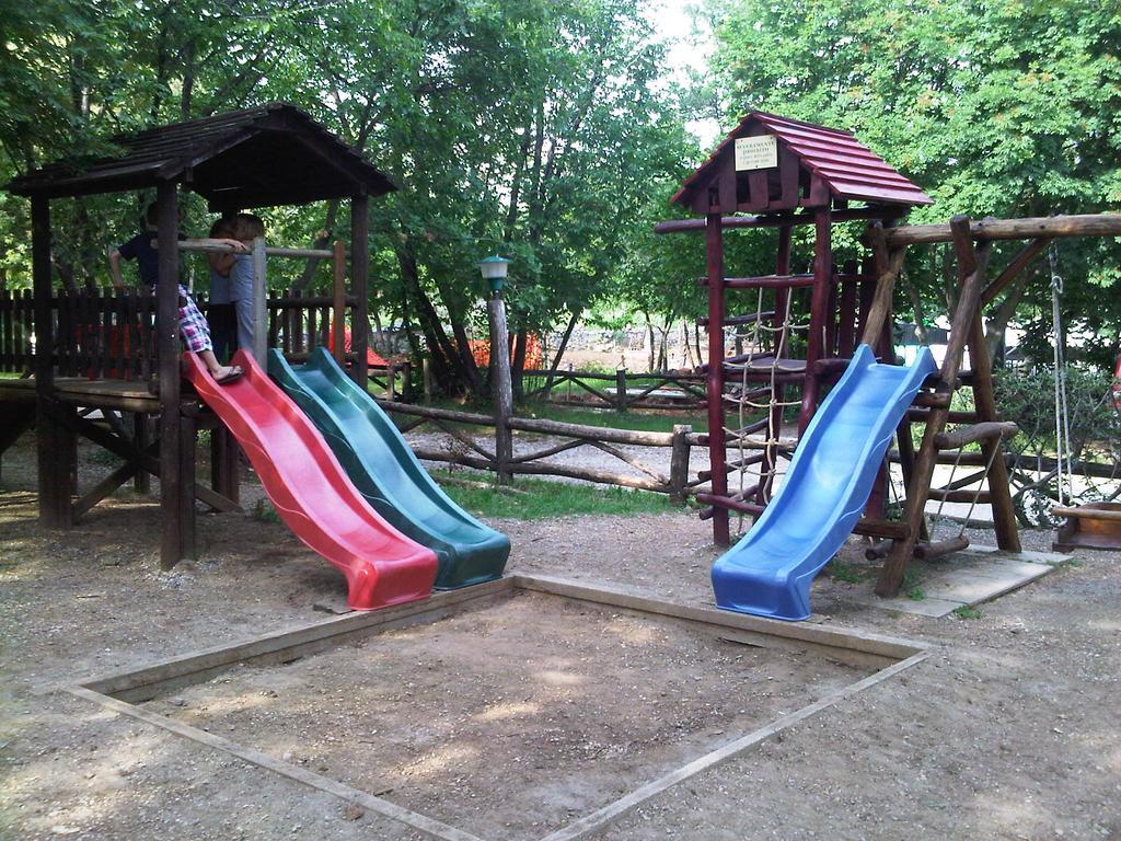 Agriturismo Mezzaluna Malchina Экстерьер фото